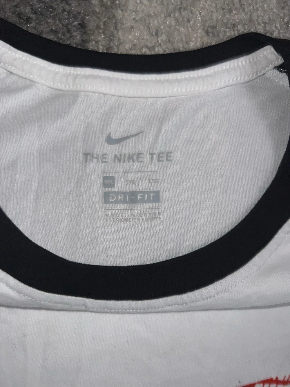 Nike Men’s White and Black Raglan Logo Shirt size XXL - Picture 5 of 10